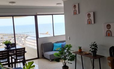 ARRIENDO APARTAMENTO FRENTE Al MAR
