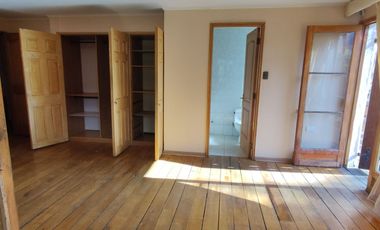 SE ARRIENDA DEPARTAMENTO INTERIOR EN EL ARRAYÁN, LO BARNECHEA