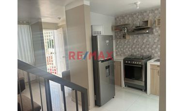 Casa En Alquiler De 2 Pisos En Residencial Magisterial El Golf: 79.2M² (Ocupada)