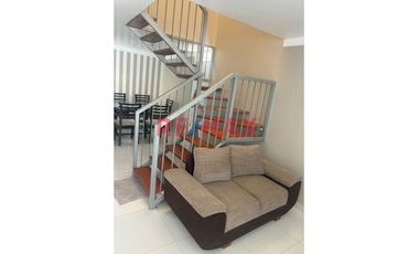 Casa En Alquiler De 2 Pisos En Residencial Magisterial El Golf: 79.2M² (Ocupada)