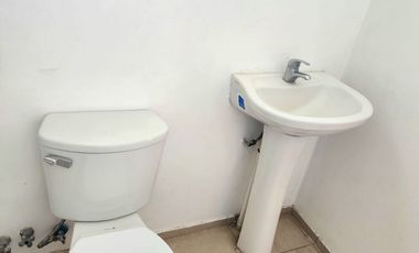 SE VENDE CASA EN COND. POZO DEL CARMEN.