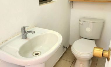 SE VENDE CASA EN COND. POZO DEL CARMEN.