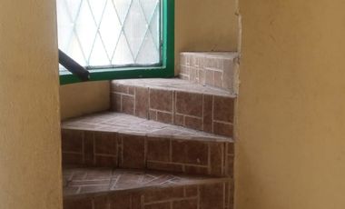 HERMOSA CASA RENTERA EN VENTA SECTOR SANTA VICTORIA QUITO
