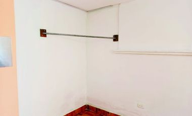 HERMOSA CASA RENTERA EN VENTA SECTOR SANTA VICTORIA QUITO