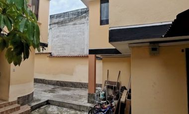 HERMOSA CASA RENTERA EN VENTA SECTOR SANTA VICTORIA QUITO