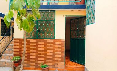 HERMOSA CASA RENTERA EN VENTA SECTOR SANTA VICTORIA QUITO