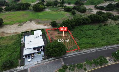 Terreno de Venta en Urbanización Montecristi