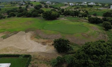 Terreno de Venta en Urbanización Montecristi