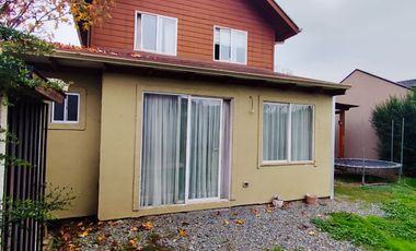 SE VENDE CASA DE 4D Y 3B EN VALLE ALBORADA LINARES