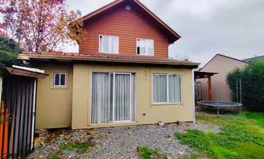 SE VENDE CASA DE 4D Y 3B EN VALLE ALBORADA LINARES