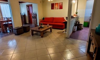 SE VENDE CASA DE 4D Y 3B EN VALLE ALBORADA LINARES
