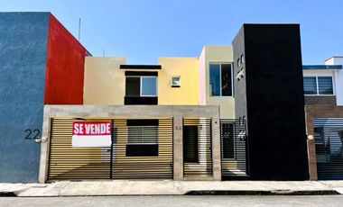 Casa en venta 4 habitaciones ubicada La Trinidad Coatepec Veracruz