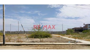 Terreno En Venta De 240.0M2 En Urb. Los Ingenieros   ID: 1139878