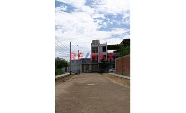 Terreno En Venta De 240.0M2 En Urb. Los Ingenieros   ID: 1139878