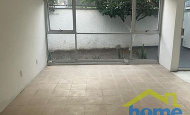 Se renta Amplia Casa en Vergel de Coyoacán