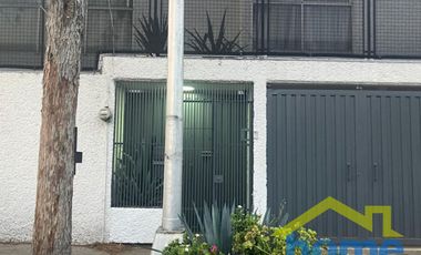 Se renta Amplia Casa en Vergel de Coyoacán