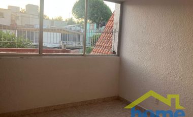 Se renta Amplia Casa en Vergel de Coyoacán