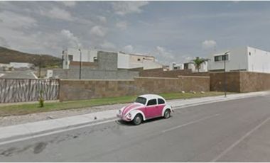 TTL (EMB) CASA EN VENTA DE CONTADO EN BOSQUES DEL VALLE CHIHUAHUA