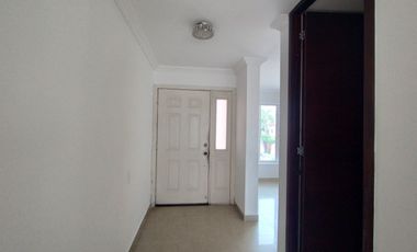 Casa en arriendo en Villa Santos.