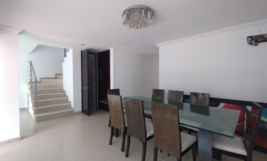 Casa en arriendo en Villa Santos.