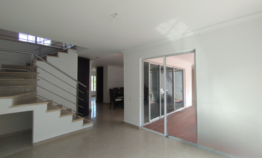 Casa en arriendo en Villa Santos.