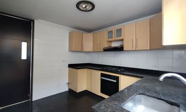 Casa en arriendo en Villa Santos.