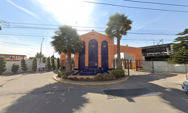 Casa en Calle Golondrinas, Jardines de Tultitlán, Fuentes del Valle, Tultitlán, Estado de México ¡NO CRÉDITOS!
