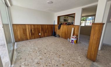 CASA EN RENTA EN LOMAS DE VALLE DORADO, TLALNEPANTLA