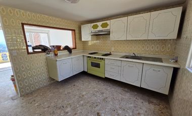 CASA EN RENTA EN LOMAS DE VALLE DORADO, TLALNEPANTLA
