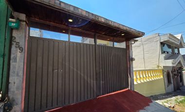 CASA EN RENTA EN LOMAS DE VALLE DORADO, TLALNEPANTLA