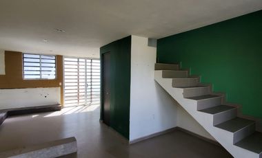 Casa en venta en el Fraccionamiento La Arboleda dentro de Real del Valle.