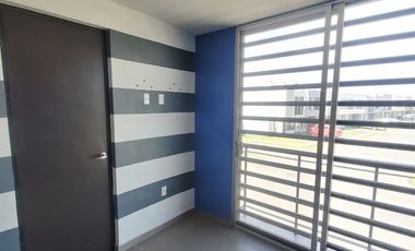 Casa en venta en el Fraccionamiento La Arboleda dentro de Real del Valle.