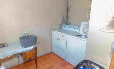Casa en venta a 5 minutos del Centro Histórico de Cuenca son 2 casas con terreno interior