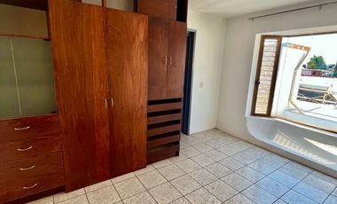 CASA EN RENTA CHAPALITA LAS FUENTES
