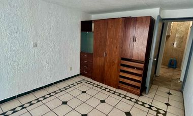 CASA EN RENTA CHAPALITA LAS FUENTES