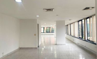 Venta de oficina en Milla de Oro, Poblado