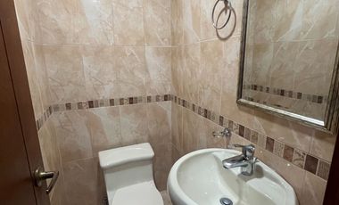 SUITE DE VENTA, Sector Av. Primero de Mayo D359