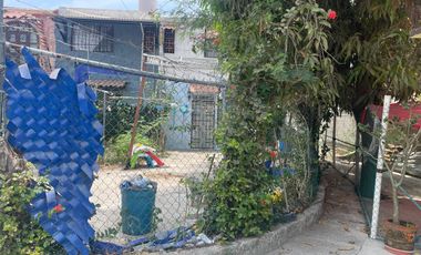 SE VENDE CASA EN COLONIA COLOSIO A DOS CUADRAS DEL BOULEVARD DE LAS NACIONES, ACAPULCO