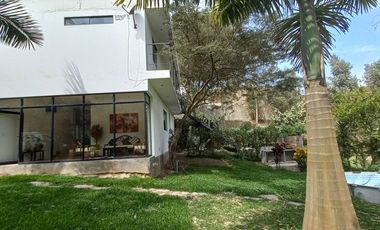 SE ALQUILA LINDA CASITA CON AMPLIO JARDÍN EN PACHACAMAC