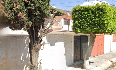 CASA EN TULTITLAN IZCALLI DEL VALLE A 10 MINUTOS DEL SUBURBAN DE LECEHERIA