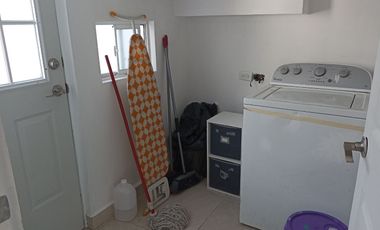 Casa Amueblada en Renta en Arezzo Residencial, Dominio Cumbres