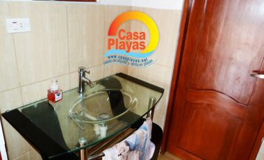 Casa Playas con Piscina de Venta en Villamil, Via a Data Km 6, a Pasos del Mar