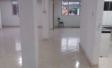 VENDO EXCELENTE CASA CON USO COMERCIAL EN EL CENTRO DE FUSAGASUGÁ, CUNDINAMARCA