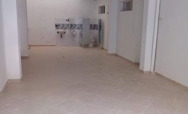 VENDO EXCELENTE CASA CON USO COMERCIAL EN EL CENTRO DE FUSAGASUGÁ, CUNDINAMARCA