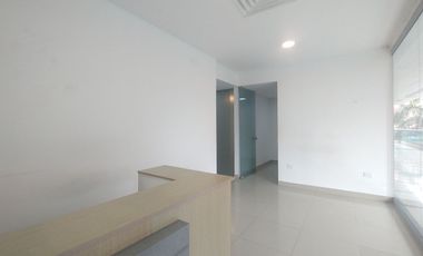 Oficina en arriendo en Alto Prado.