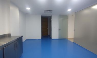 Oficina en arriendo en Alto Prado.