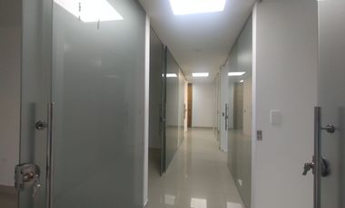 Oficina en arriendo en Alto Prado.
