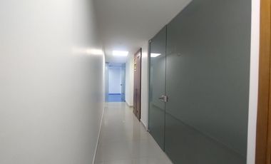 Oficina en arriendo en Alto Prado.