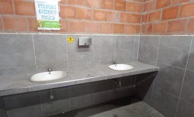 SE VENDE BODEGA CON AREA 3.300 M2 EN PALMIRA