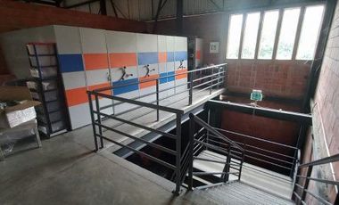 SE VENDE BODEGA CON AREA 3.300 M2 EN PALMIRA